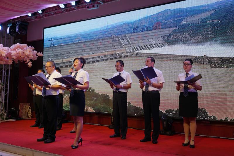 我所参加市律师协会组织的庆“七一”建党96周年晚会