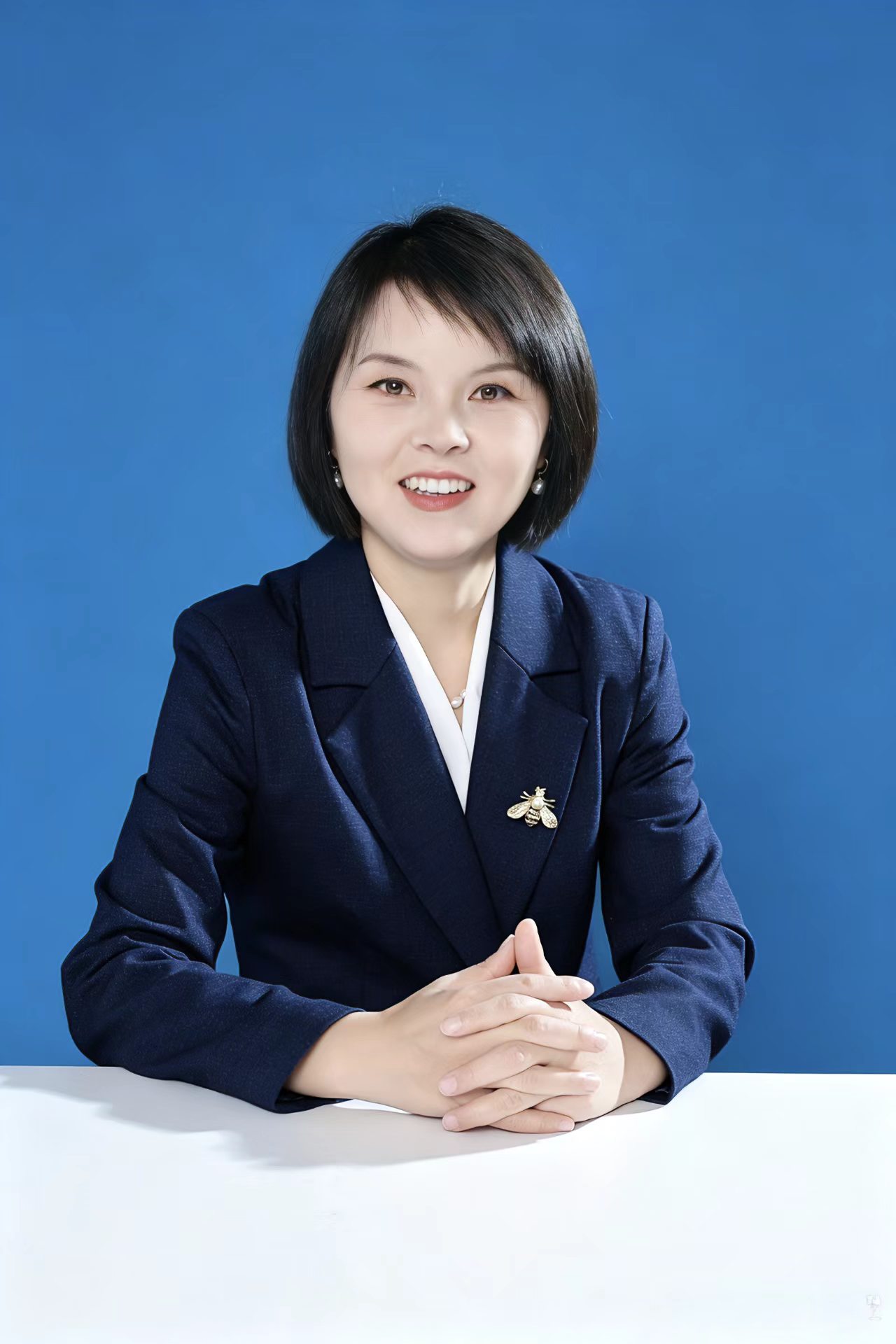 何东梅律师