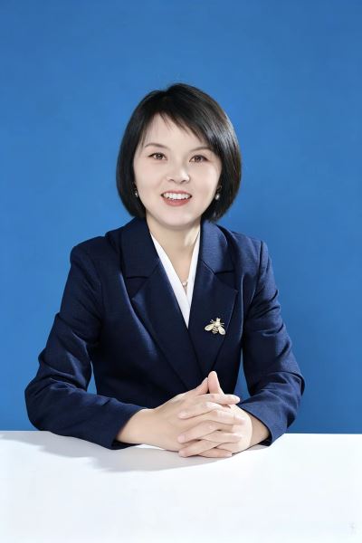 何东梅律师
